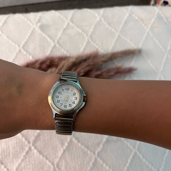 Vintage Silver Bracelet Watch - Picture 3 of 8